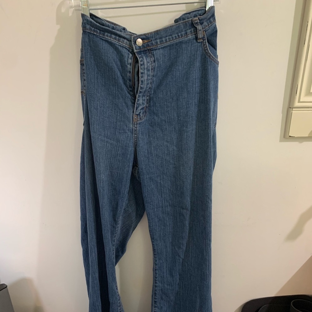 Boot Cut Medium Wash Jeans Venezia Size 28